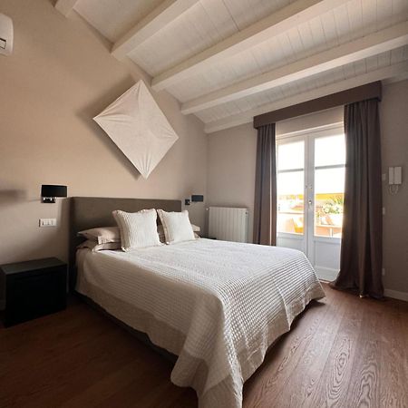 A Cala Suite & Apartment パレルモ エクステリア 写真